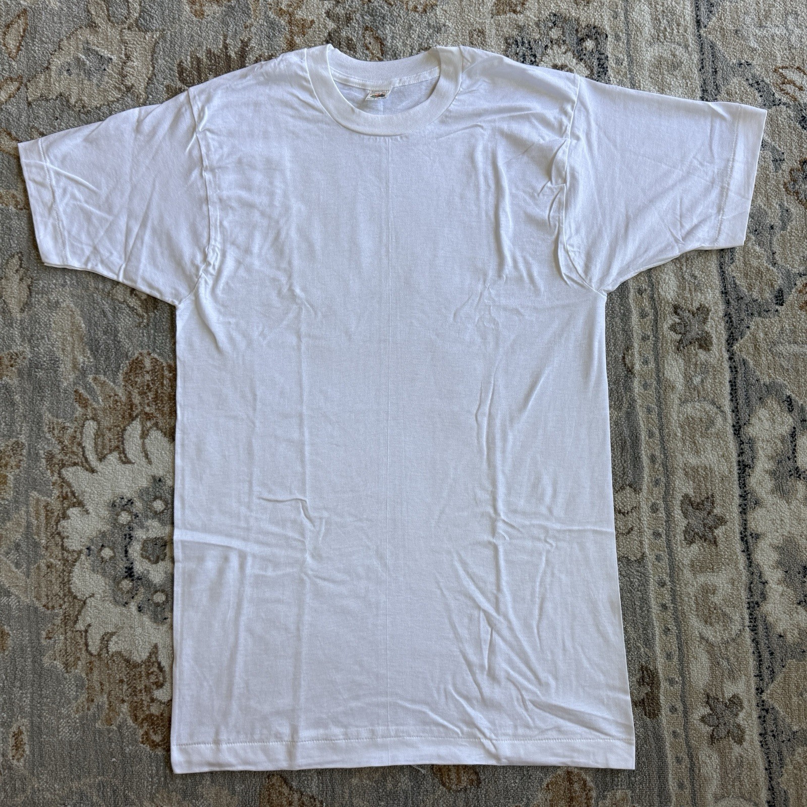 Vintage 1980s Plain Blank White Tee Men’s Size Medium USA Made Single Stitch NEW