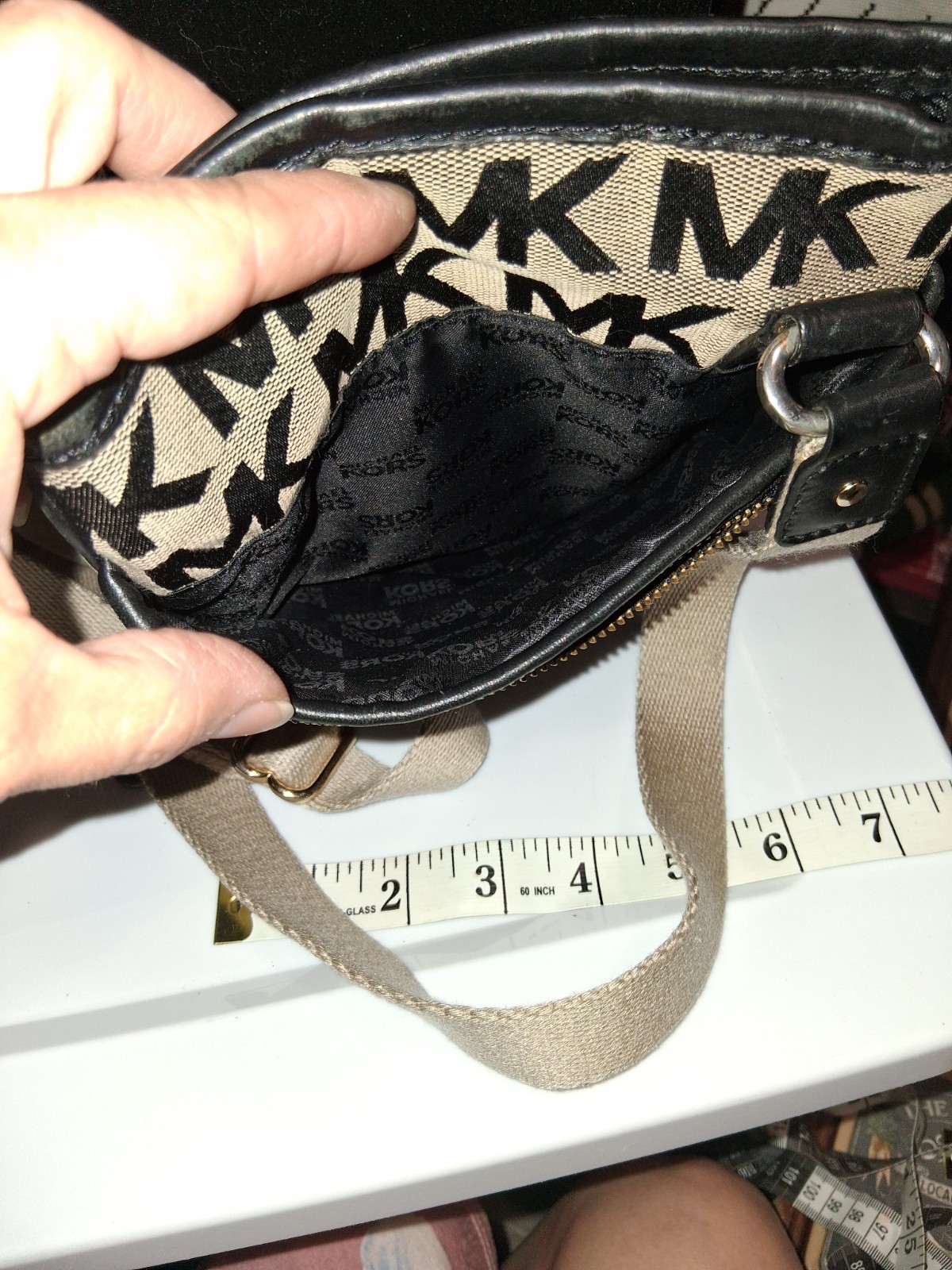 Michael Kors MK Logo Small Crossbody Bag Beige/Black Zip, Lined, Outer Pockets
