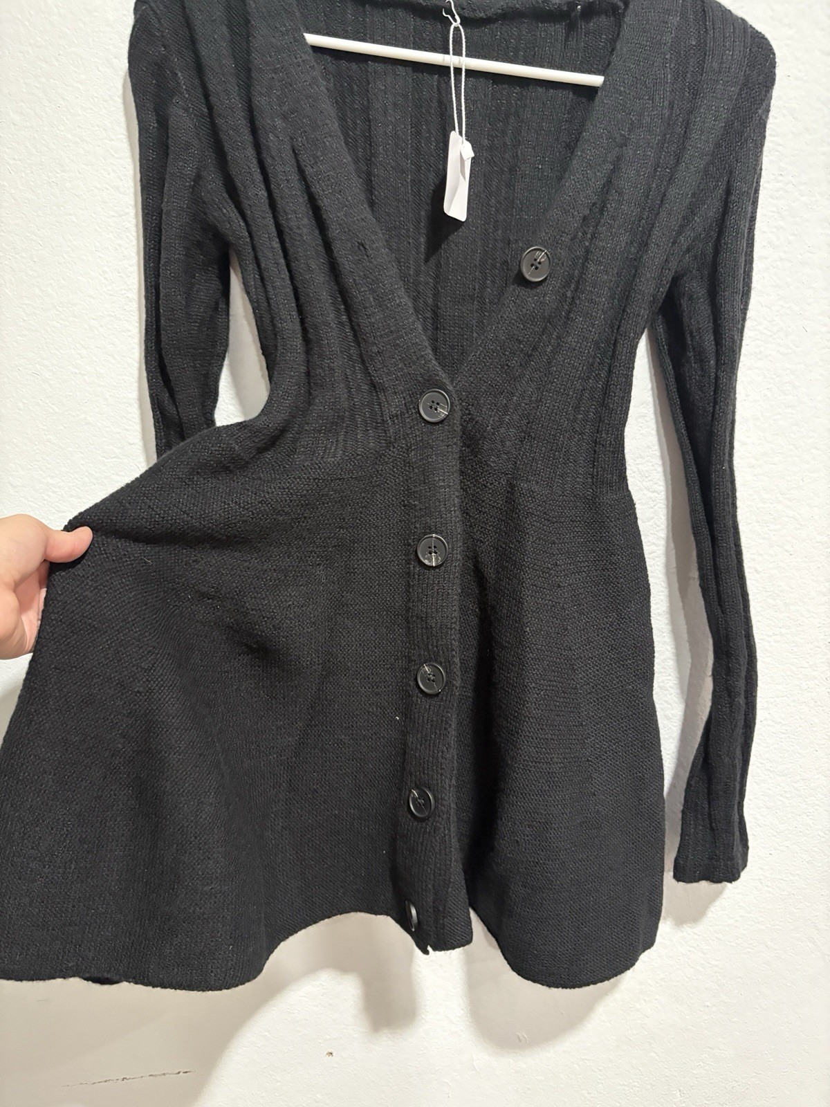 Women’s Black Solid Knit V-Neck Button-Front Long Sleeve Cardigan Sweater