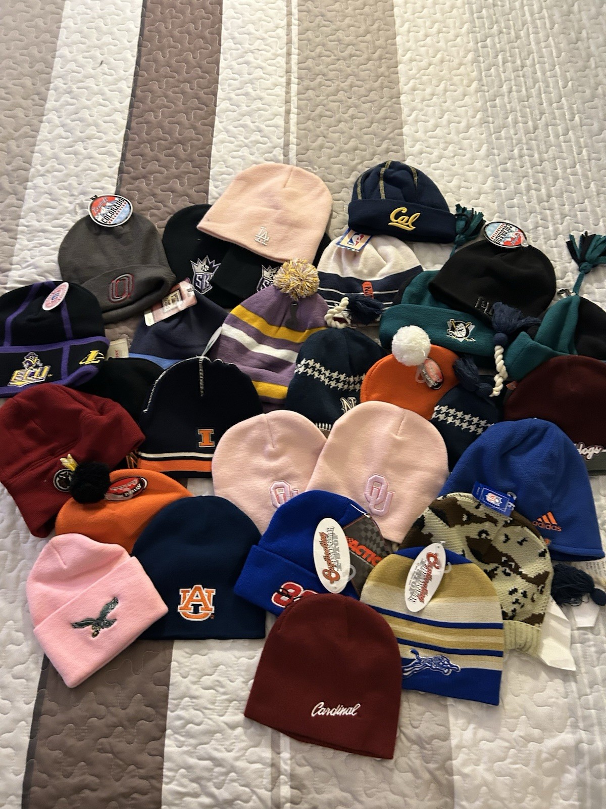 Beanie Hat Lot Of 29 Winter Knit Beanie Caps Stretch Fit Random Mix Reseller Lot