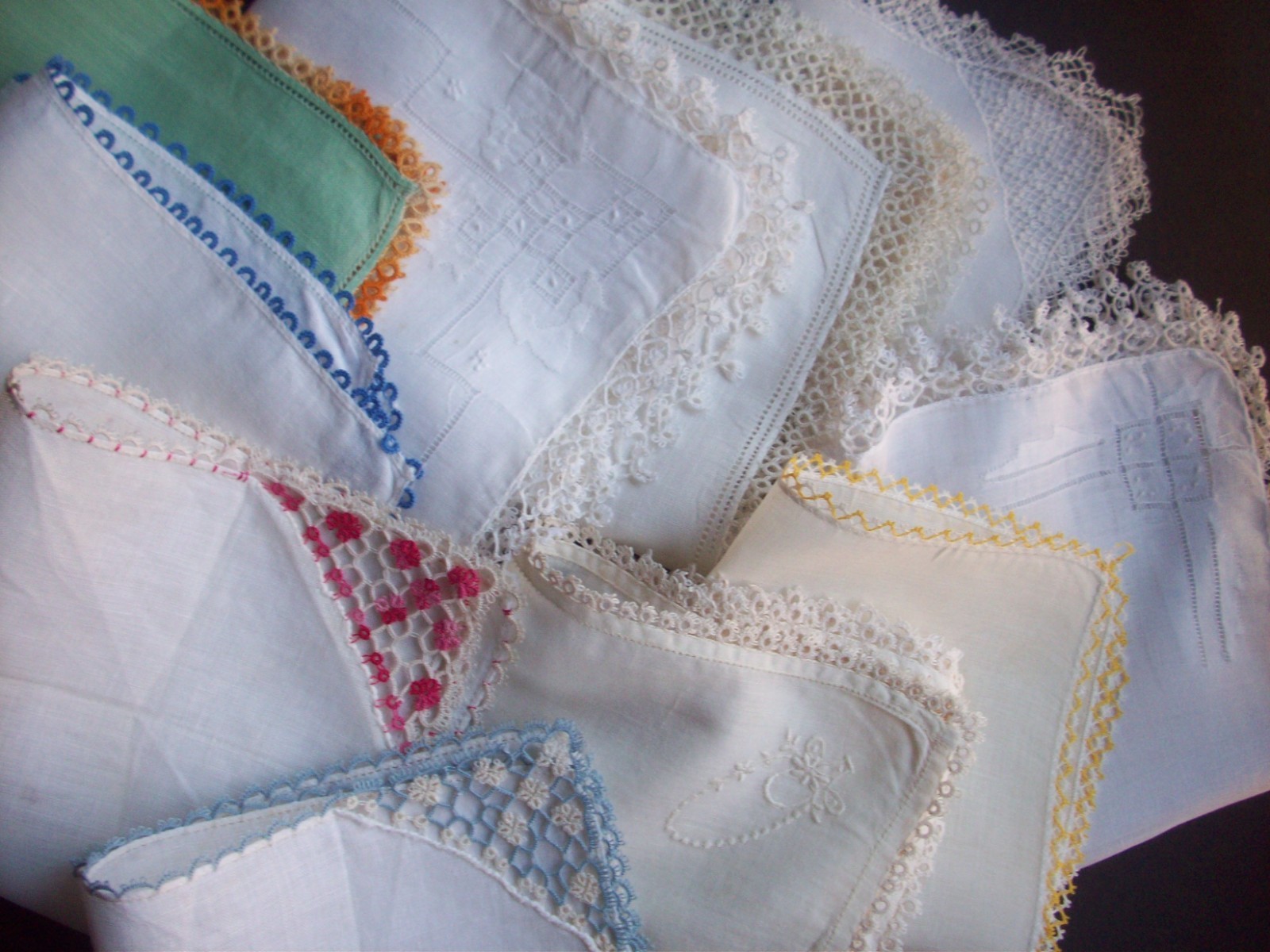 Lot of 10 Tatted Lace edge hankies handkerchiefs *A9