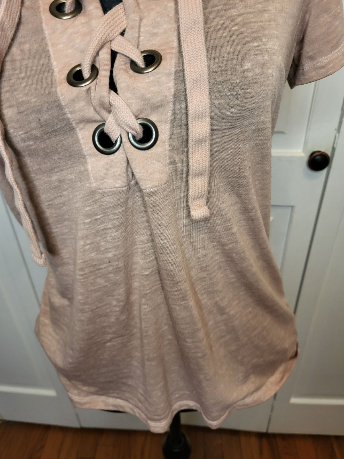 American Eagle Cocoa Lace Up Grommet Slub Knit Tee S Festival Grunge Punk Boho
