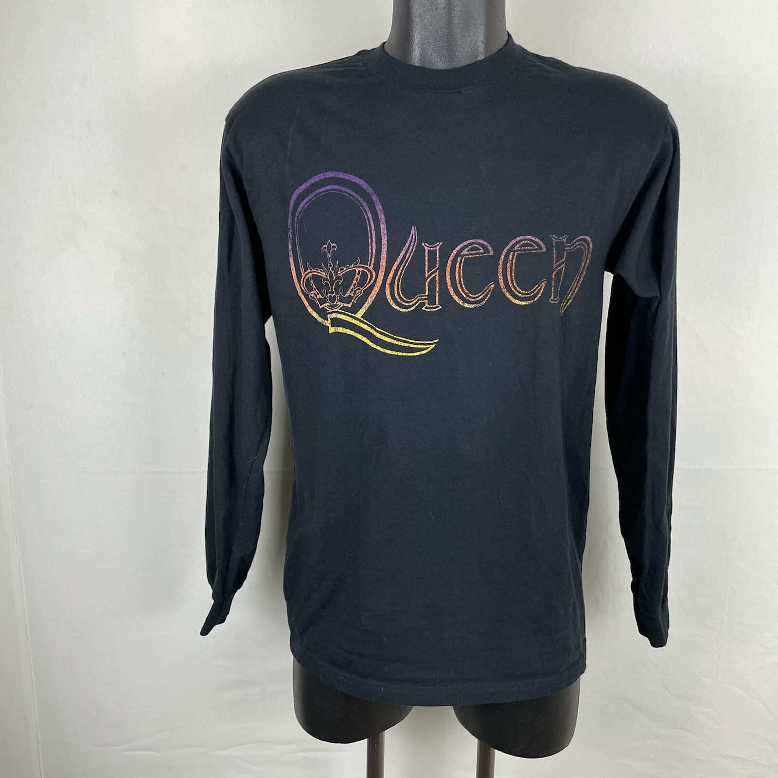 QUEEN OFFICIAL MERCH BAND CONCERT MUSIC T-SHIRT MEDIUM Black long sleeve