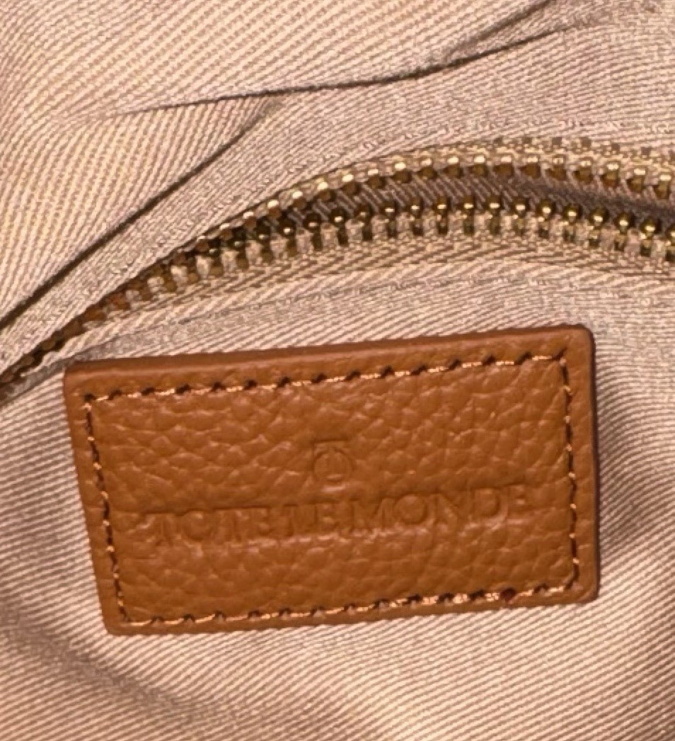 Tote le Monde Brown Solid Shoulder Bag Zip Closure, Inner Pockets, Gold HW.