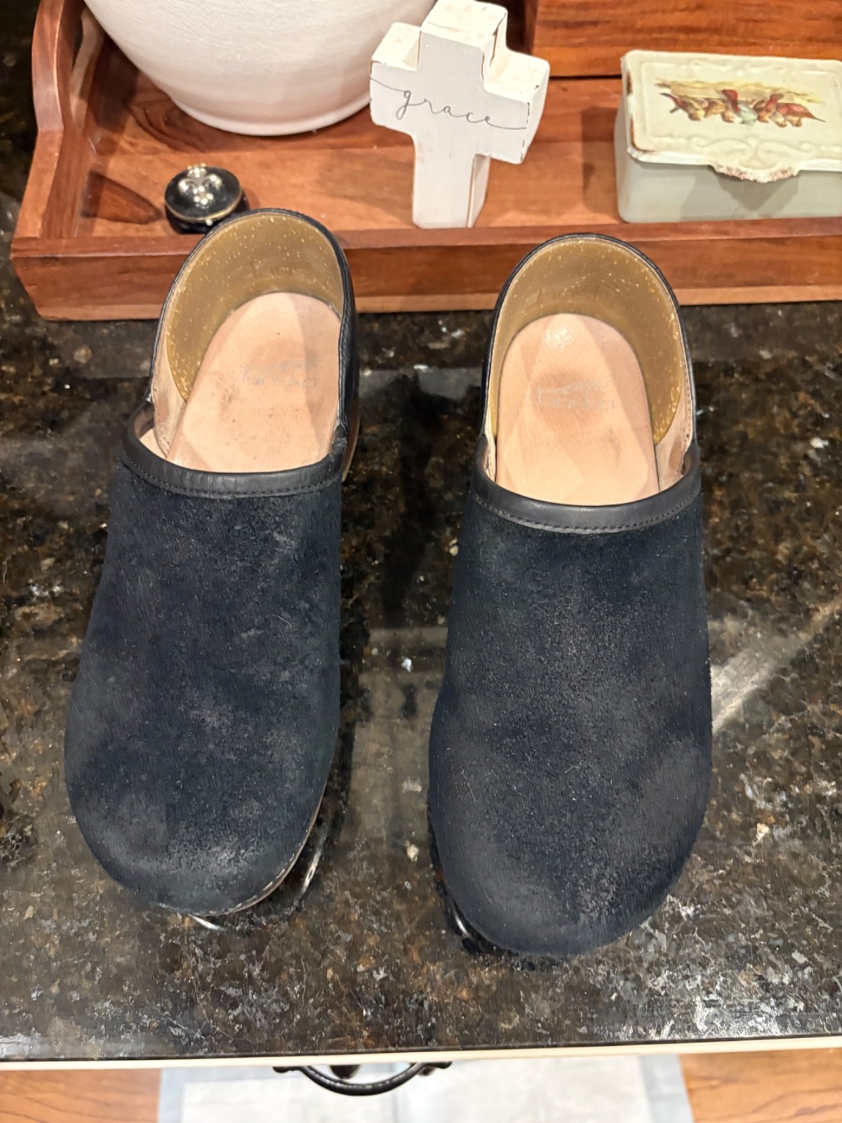 Dansko Brenna Slip-on Clogs Soft Blank Burnished Suede Size 37 (US 7)
