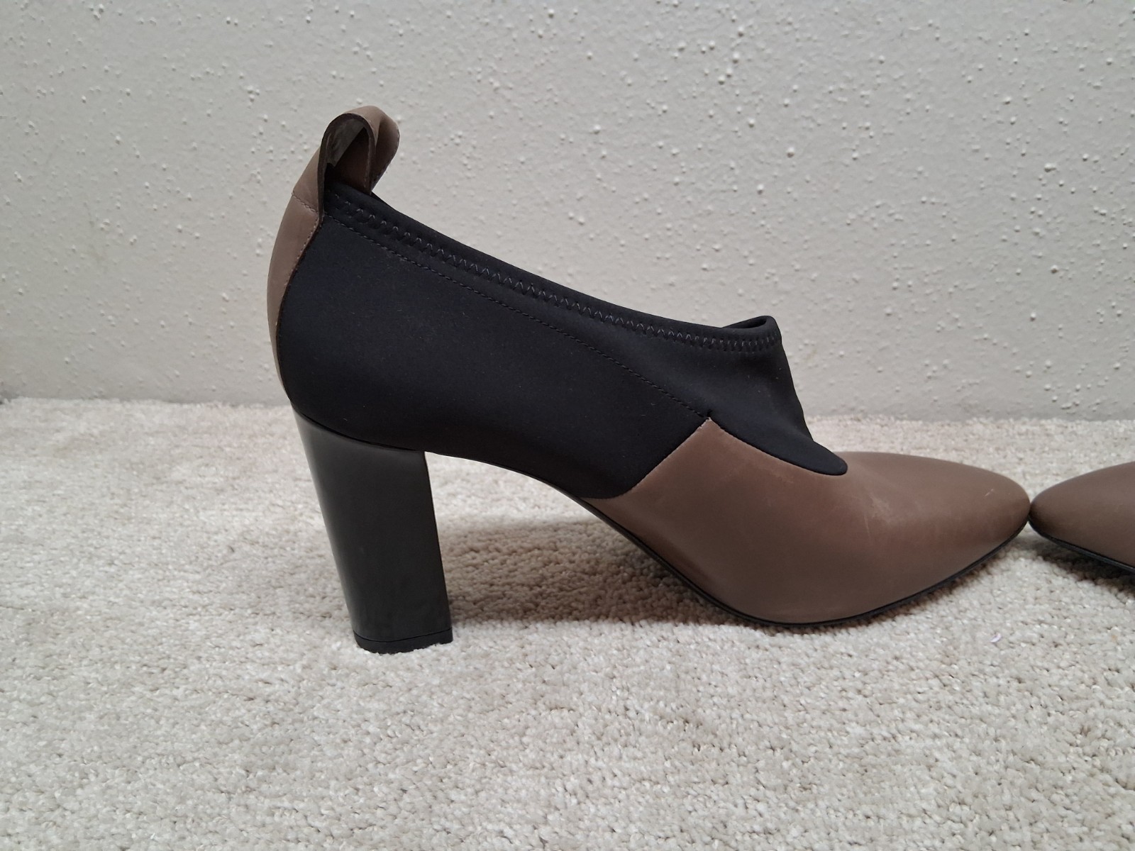 Via Spiga Heels Womens US 11M EUR 38 Tan Leather And Black Fabric ITALY