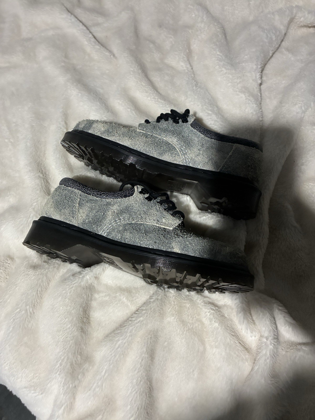 Doc Dr. Martens 8053 Stonewashed Hairy Suede Size 8M/9W New No Box