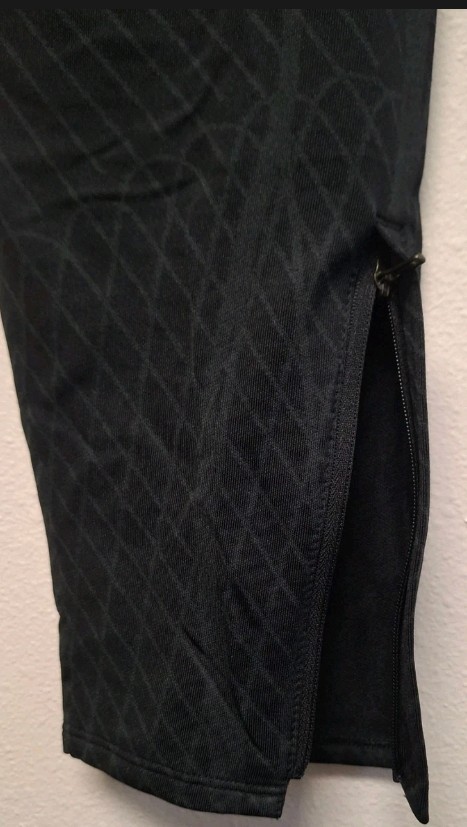 Nike Dri-FIT Strike Mens Training Soccer Pants Black / White LARGE DV9269-010