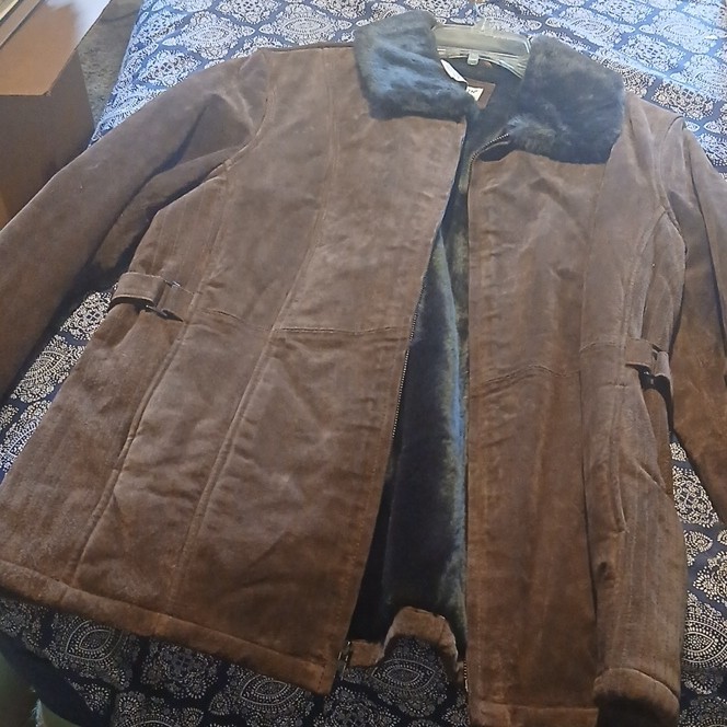 Covington Brown Leather Jacket Faux Fur Trim Collar Full Zip Lined Pockets L/G
