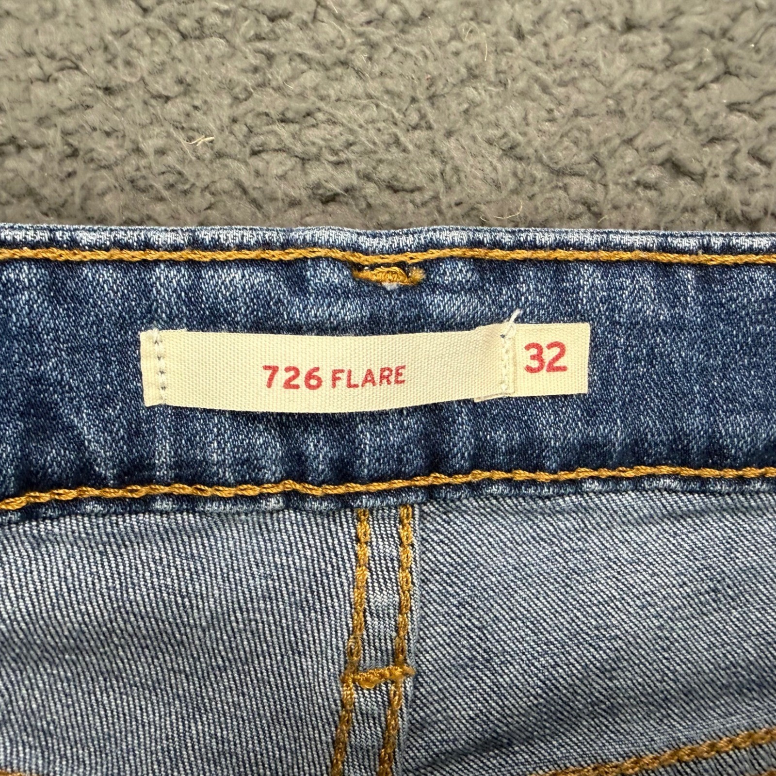 Levi’s Womens 726 Flare Jeans Distressed Blue Denim Size 32×30