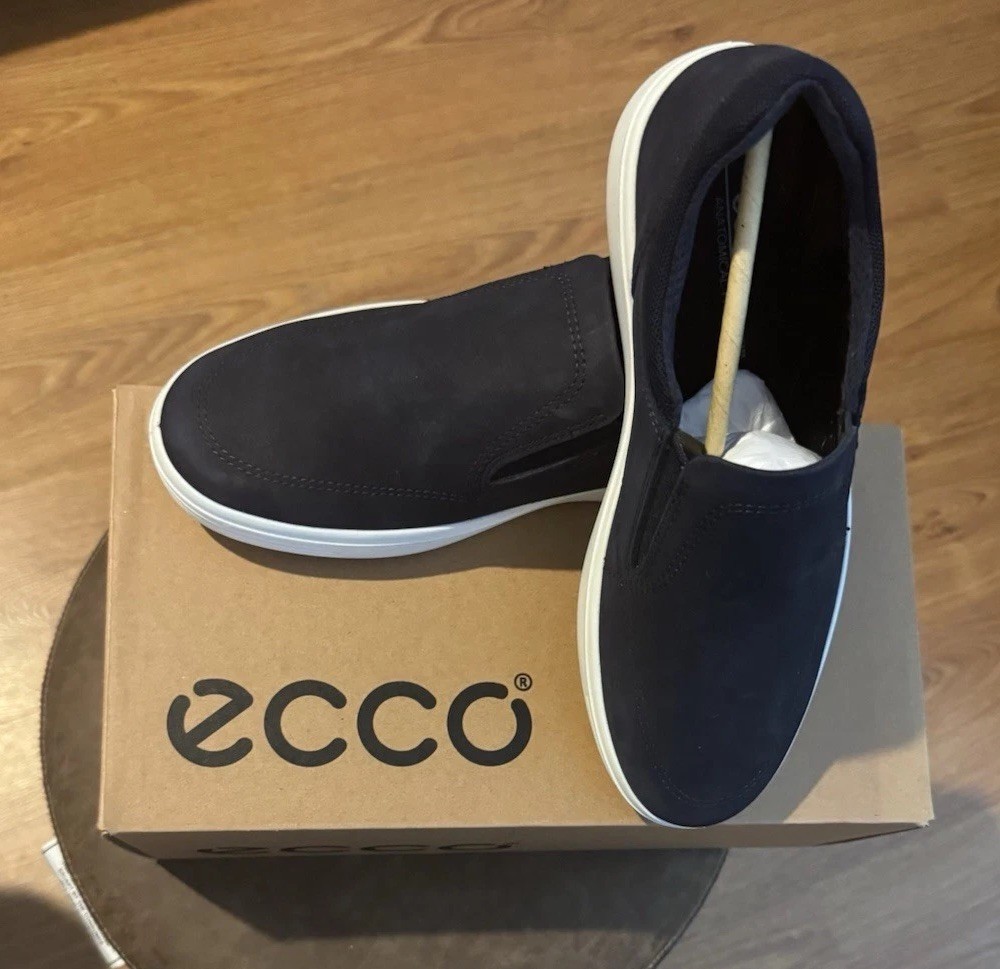 NIB ECCO Classic Sneaker Men’s Size 40 EU (US 6-6.5) Night Sky (Navy Blue)