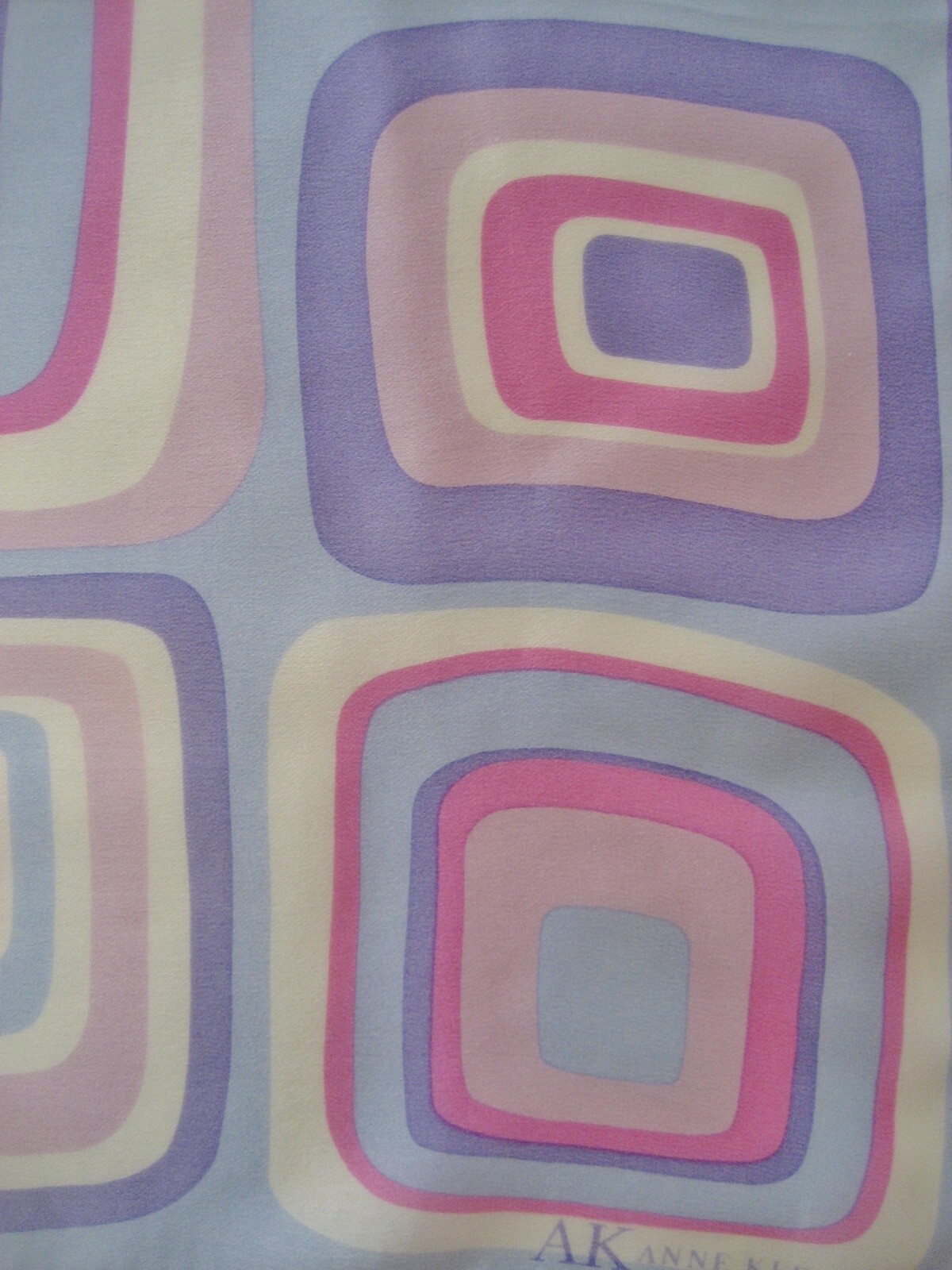 AK ANNE KLEIN Geometric Print Title “Violet” Silk Scarf 21×22” Made in Korea NWT