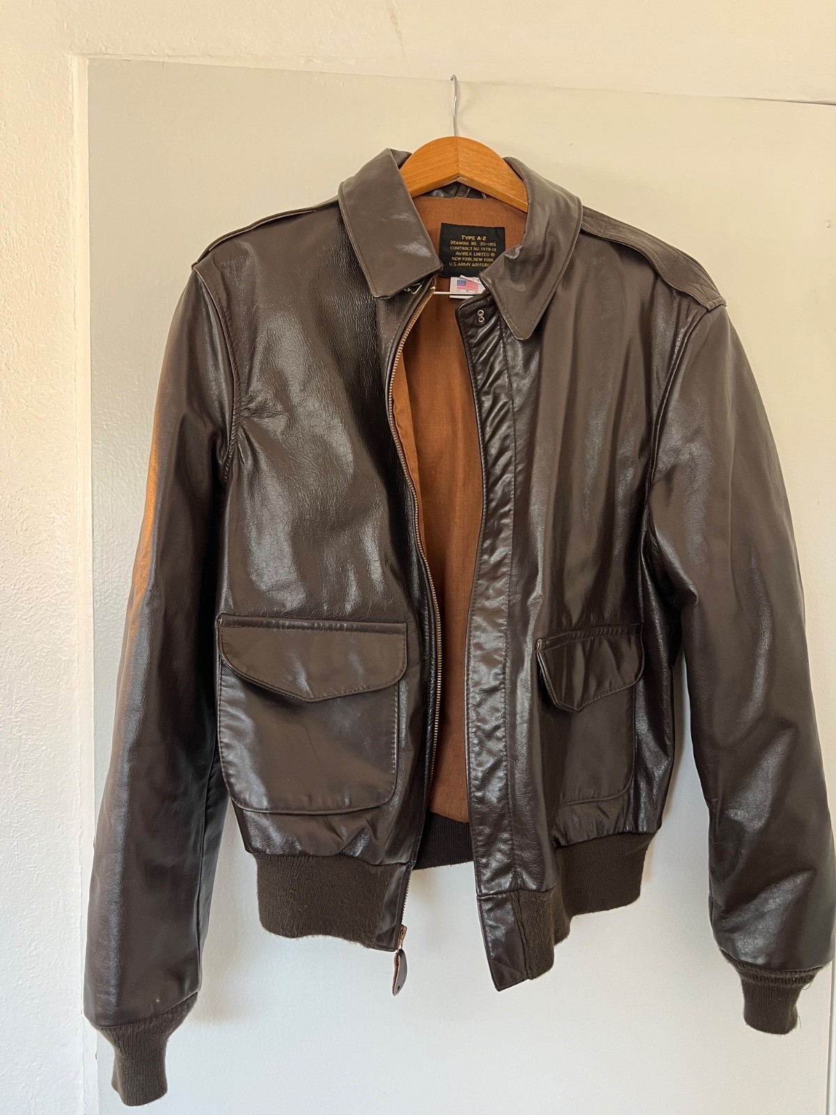 Vintage 80’s Avirex Flight A-2 Leather Bomber Jacket Men’s Size Large USA Made