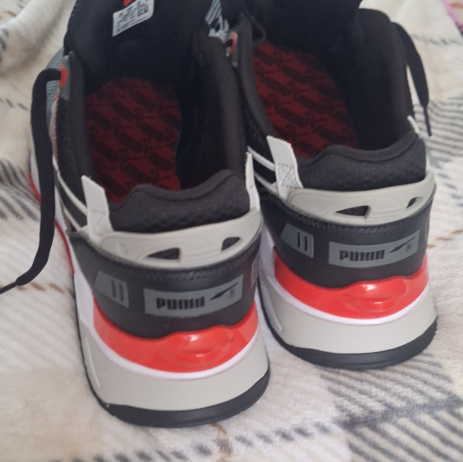 PUMA Men’s Lace-Up Low Top Athletic Sneaker Black/Gray/Red/White 383107-09