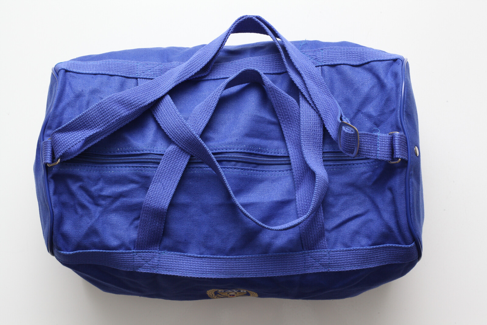 DAVE Movie Duffel Kevin Kline, Sigourney Weaver, Royal Travel Bag 16x9x9 In