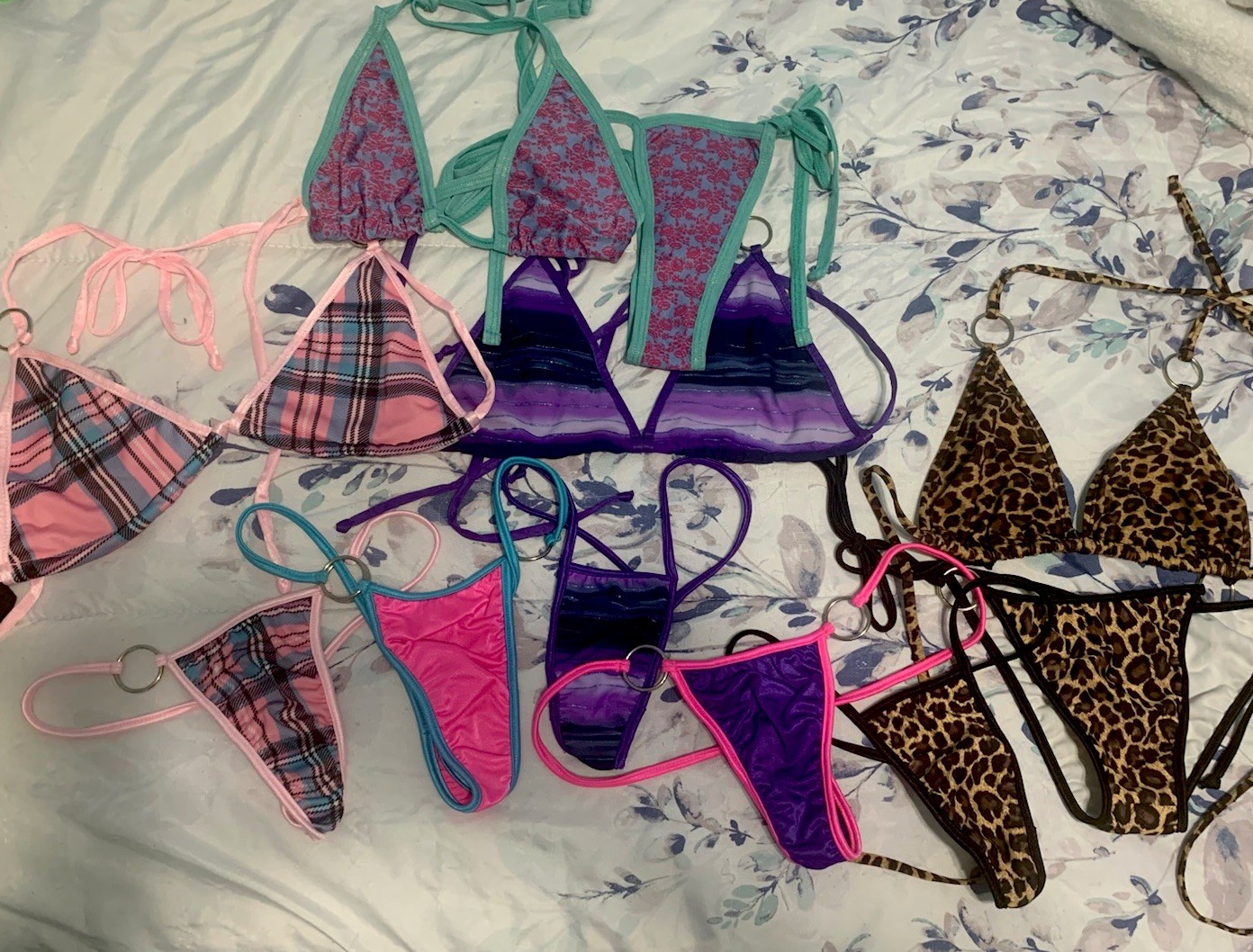 Women’s M/L Bikini Thong Triangle Multicolor Animal Print Lot