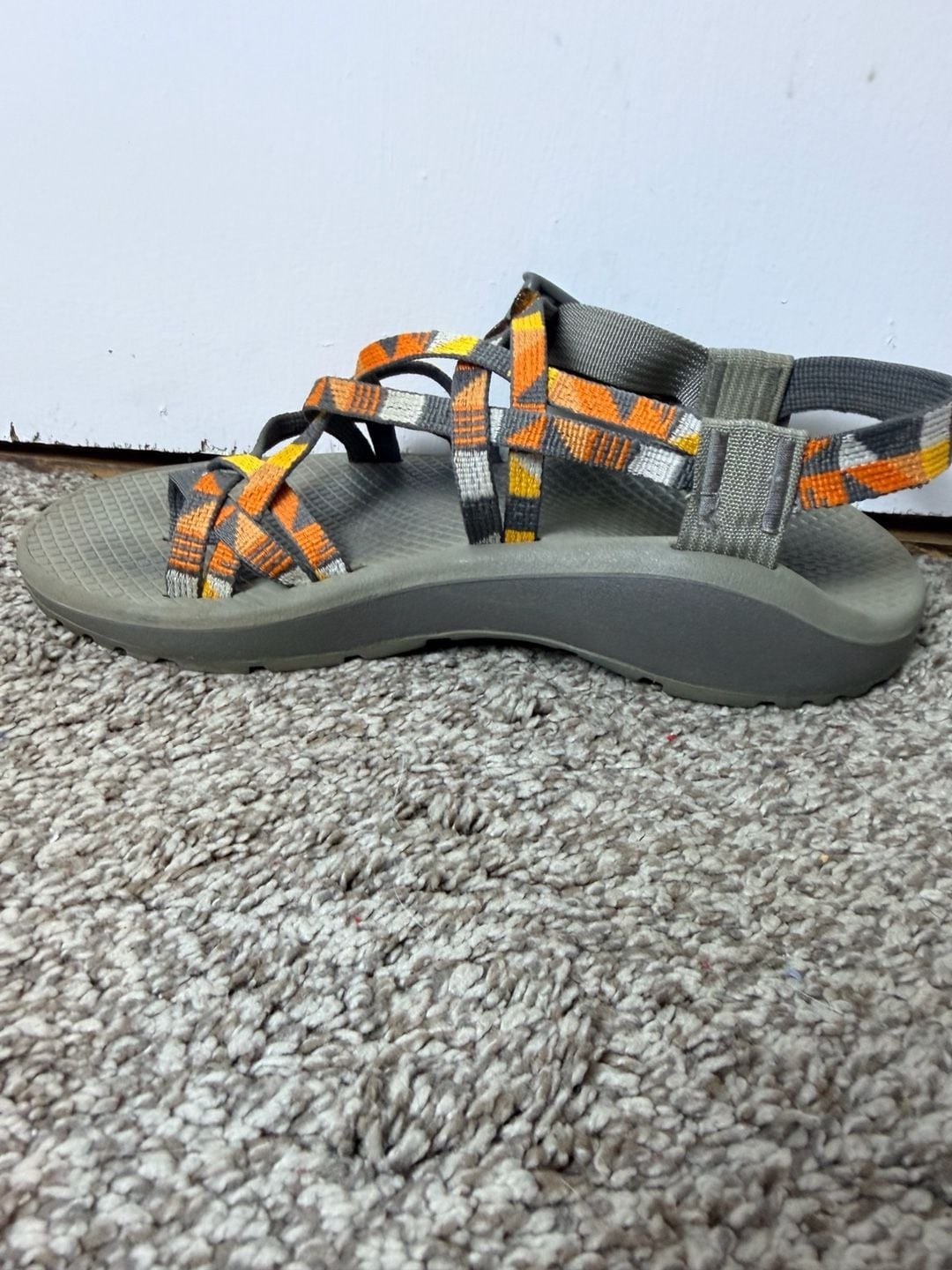 Chaco Women’s Z/2 Classic Sandals Geometric Pattern Size 7