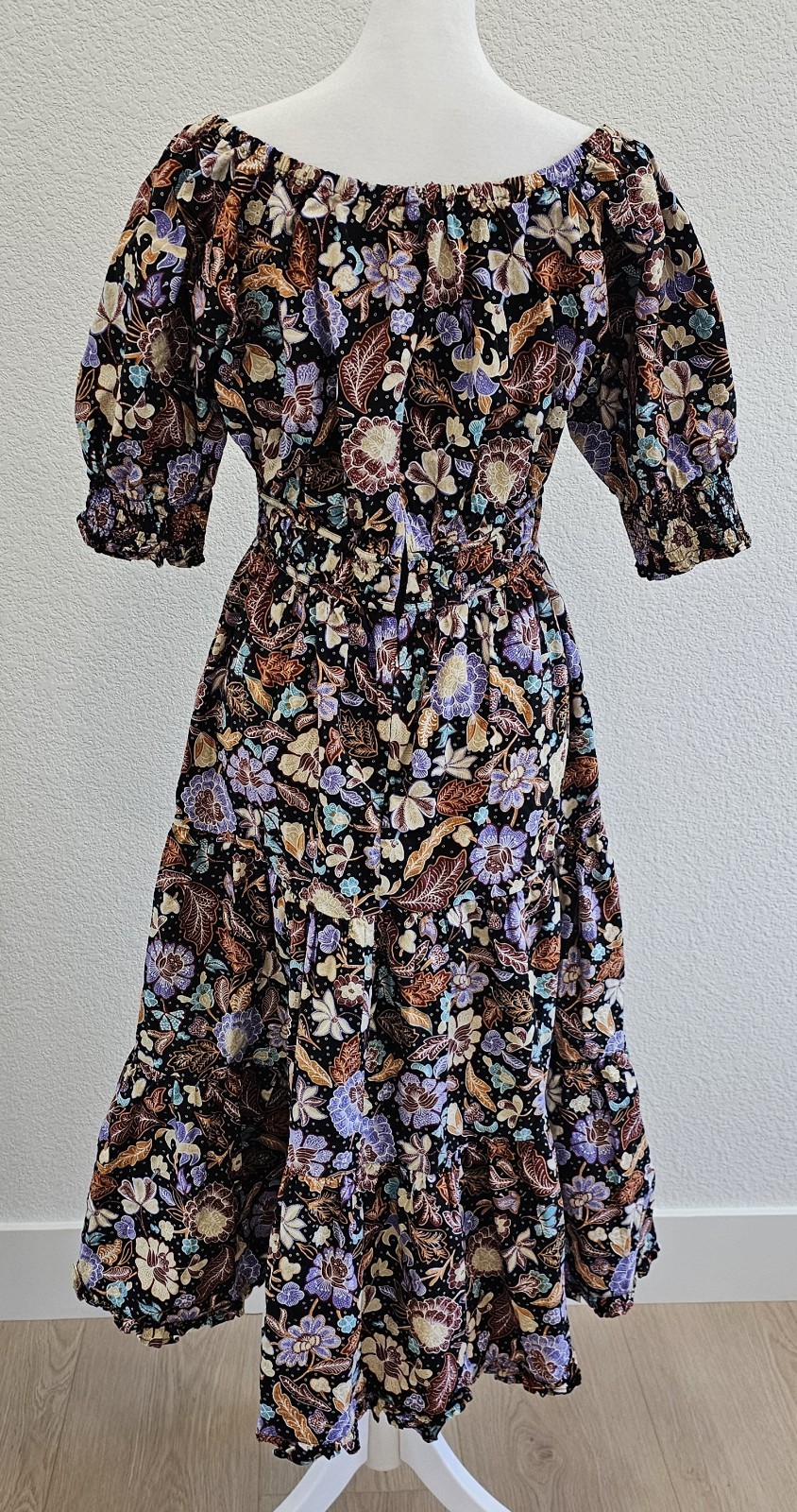 Ann Taylor Midi Peasant Dress Black Floral Tiered Skirt Ruffle Hem Size 2