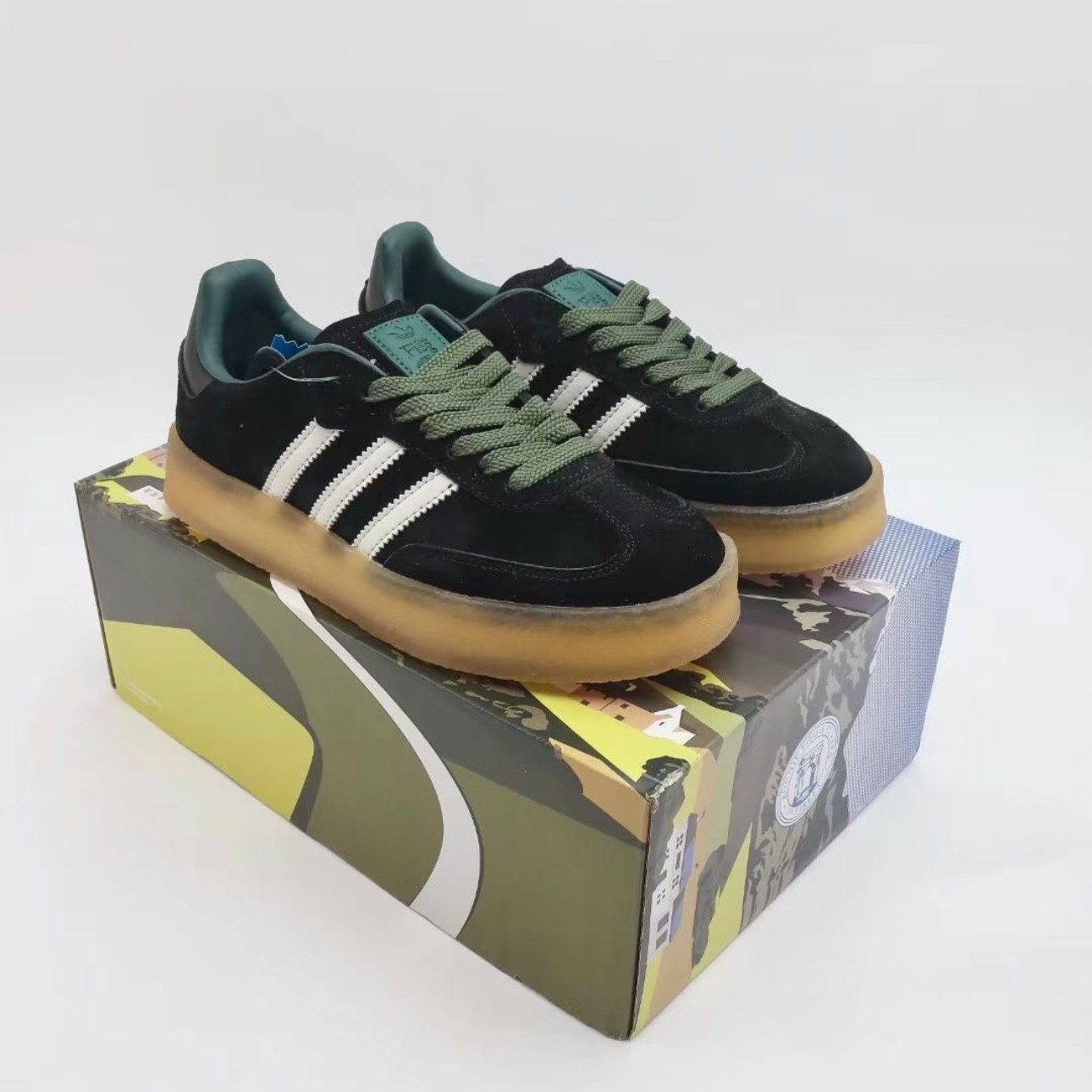 Ronnie Fieg × Clarks × adidas Originals Samba ID7299