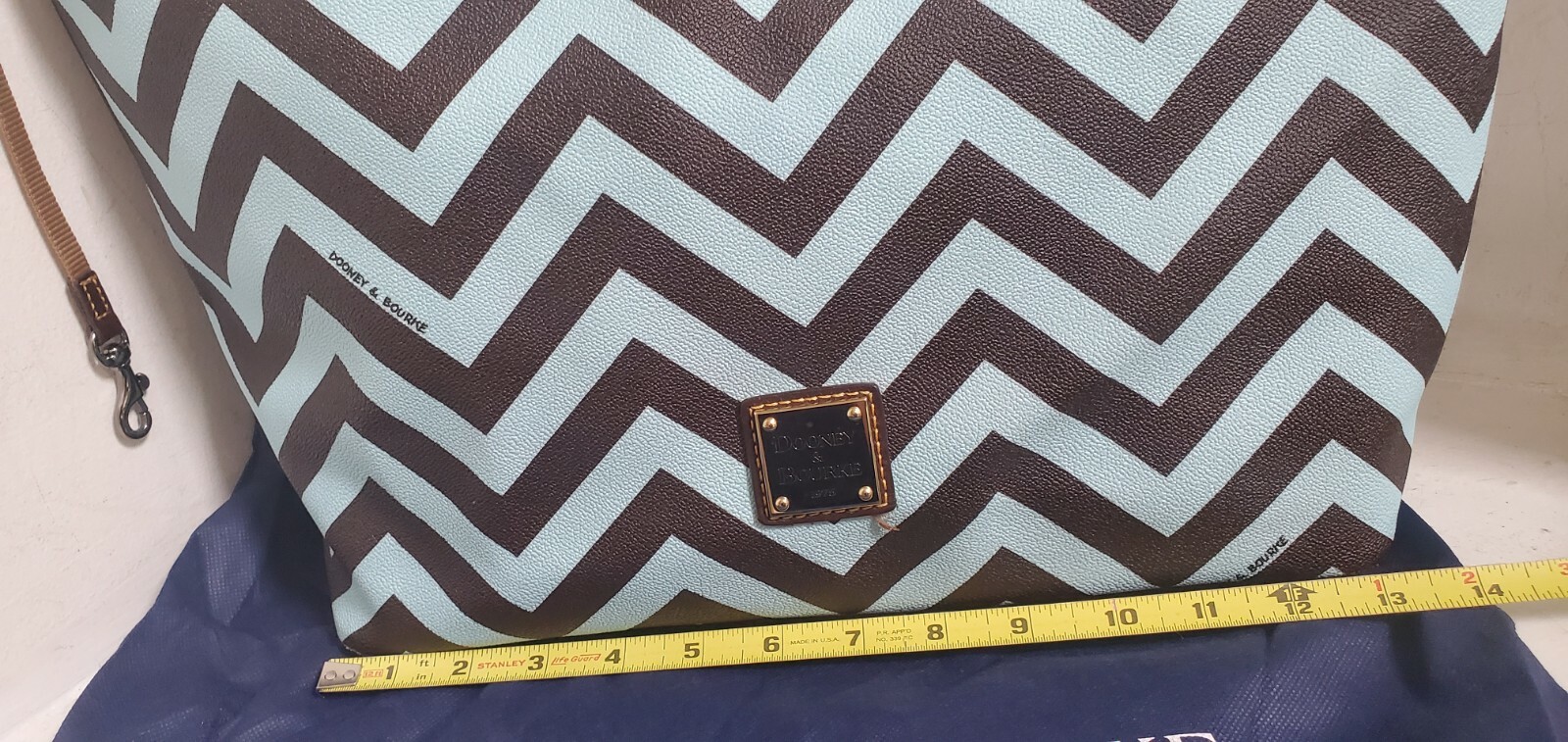 Dooney & Bourke Everyday Tote – 12 x 18 x 6 inches – SEE DESCRIPTION AND PICS