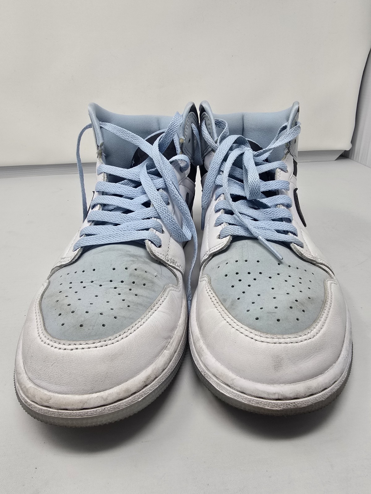 Jordan 1 Mid SE White Ice Blue Size 8.5 Pre-owned No Box