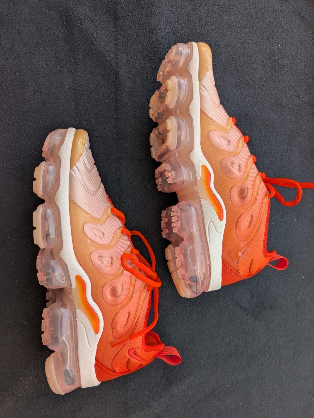 Nike Air Vapormax Plus Women’s Size 9 Guava Ice Rush Orange DQ8588-800