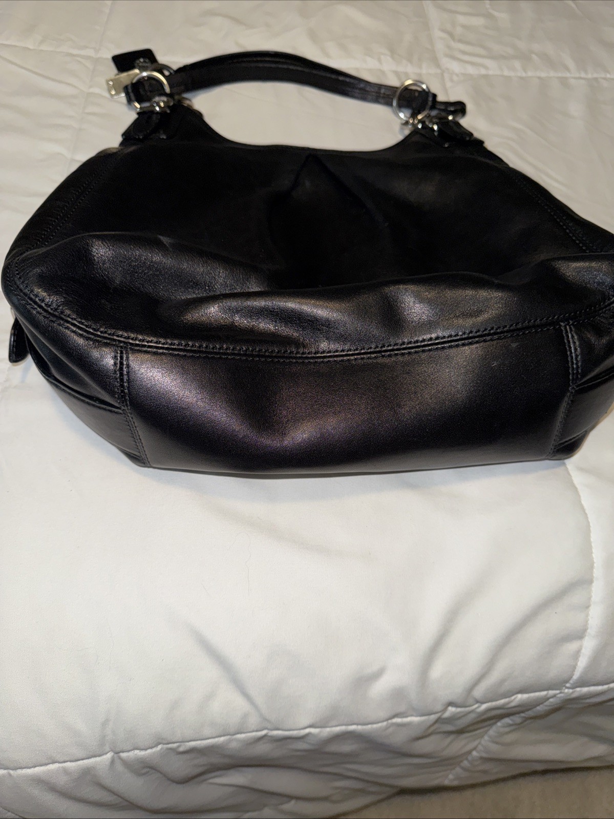 Coach Black Shoulder Bag Buckle Accent, Madison Maggie Hobo Purple Lining 15742