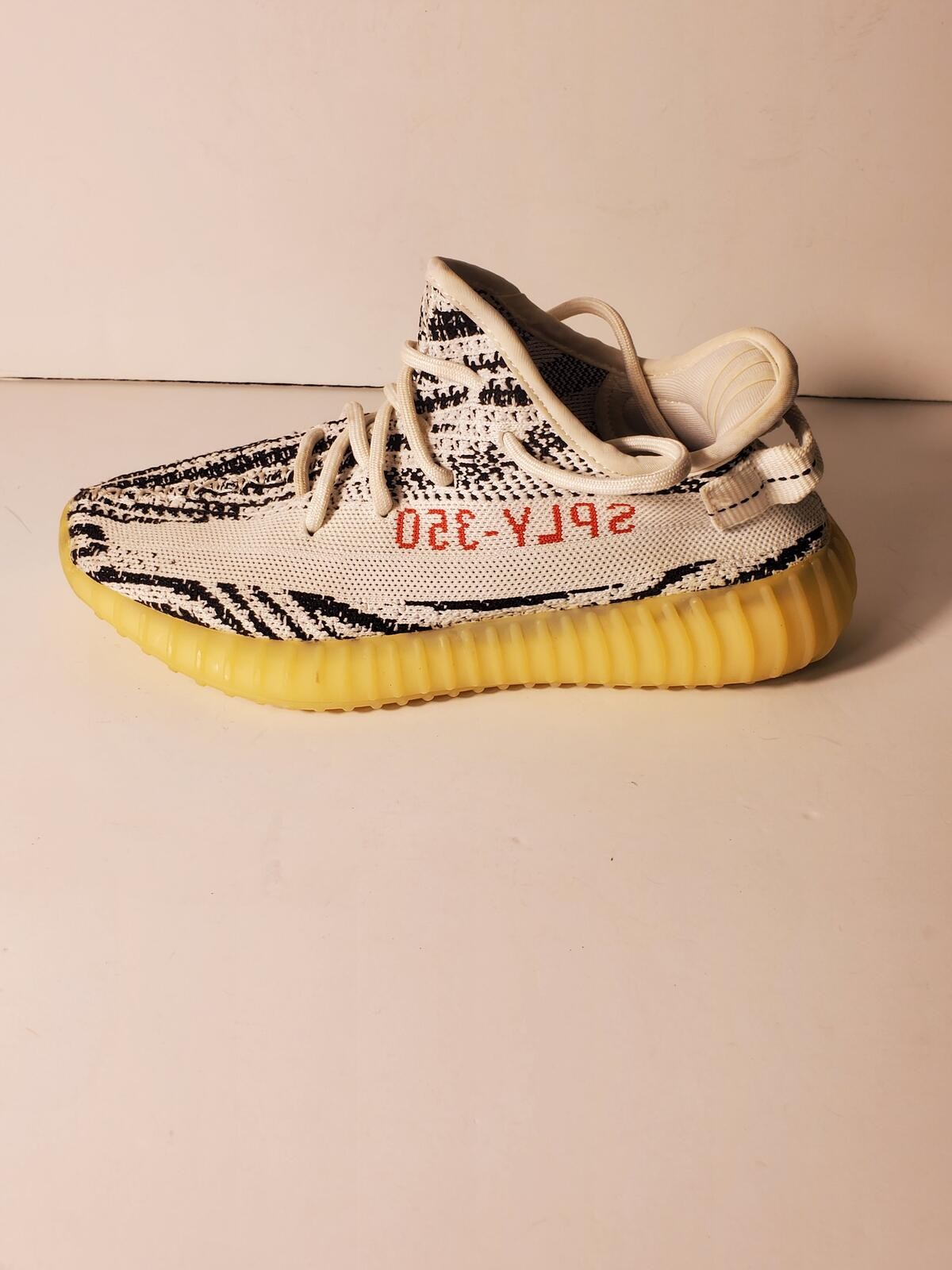Men’s Adidas Yeezy Boost 350 V2 Zebra “Left Shoe Only” CP9654 Size 7.5