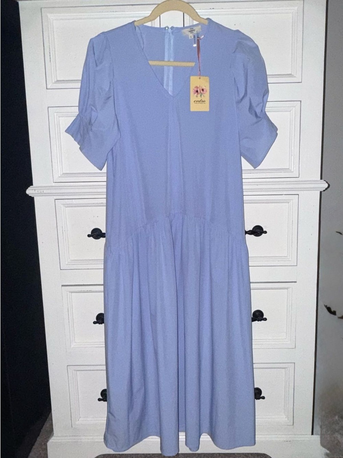 Entro Small NWT Light Blue Puff-Sleeve V-Neck Midi Dress