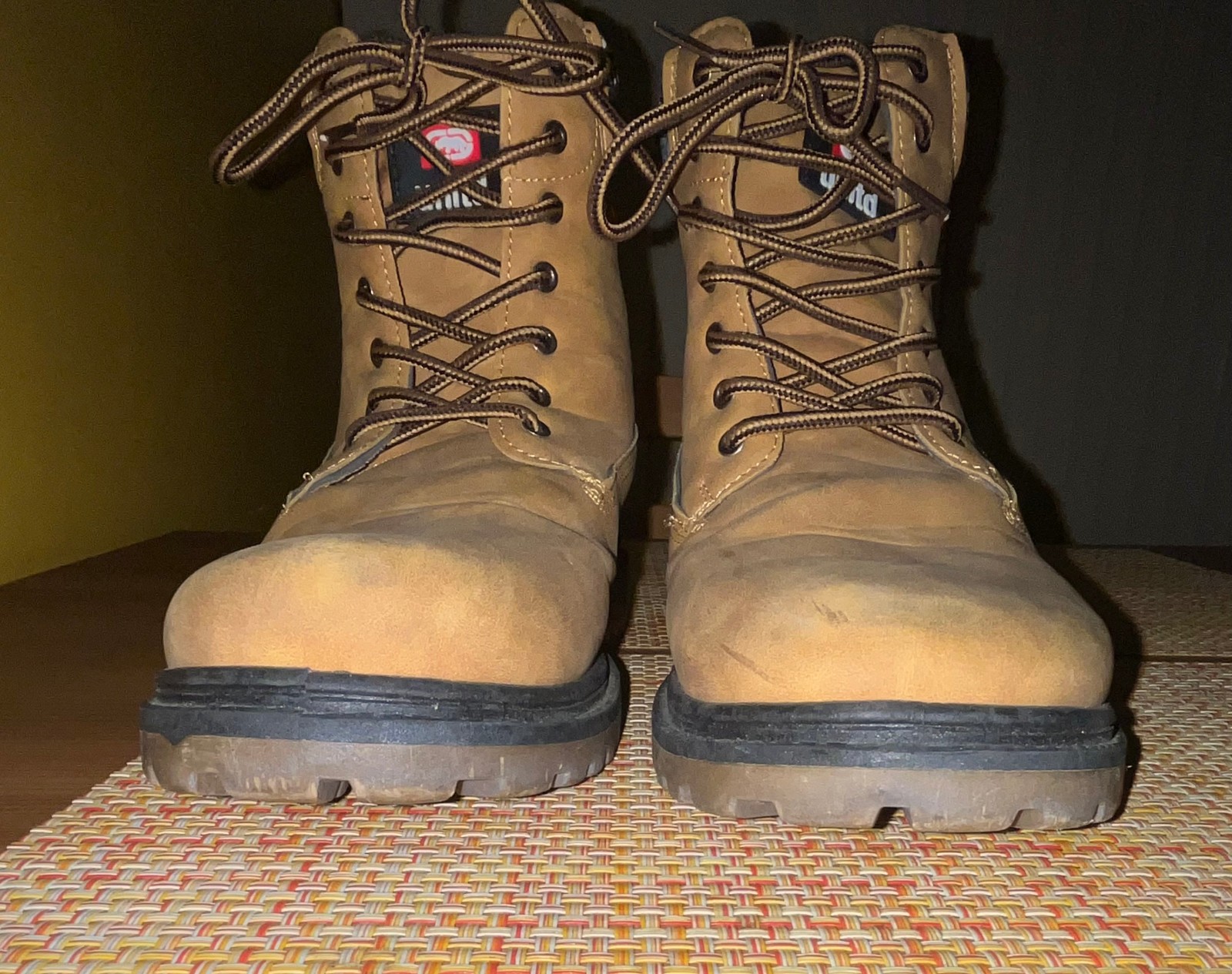 Ecko UNLTD Sz 8.5 Men’s Beige Classic Boots Trent -07M