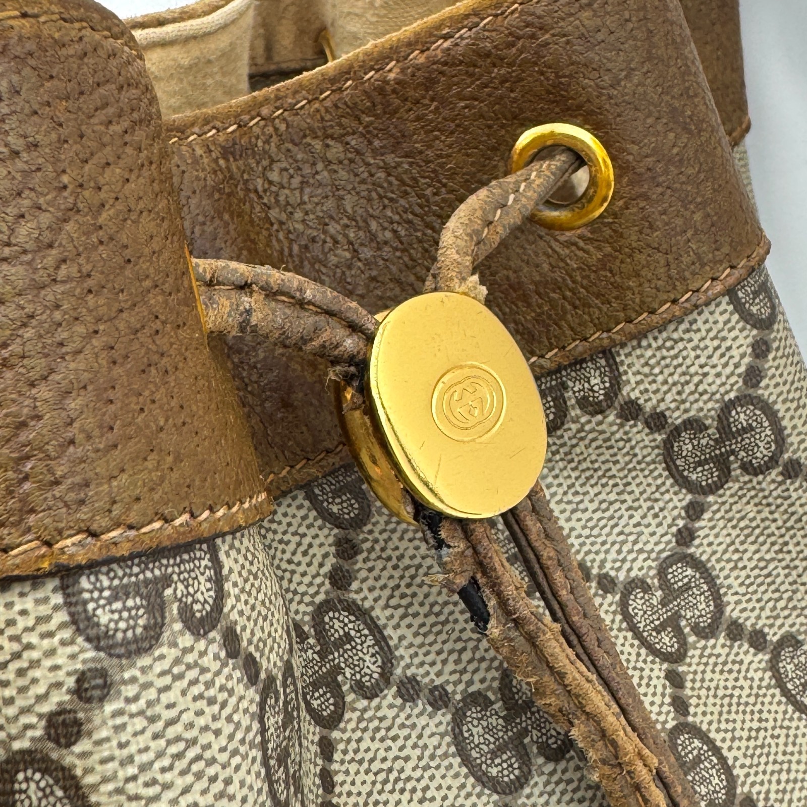Vintage GUCCI Sherry Shoulder Bag Drawstring GG