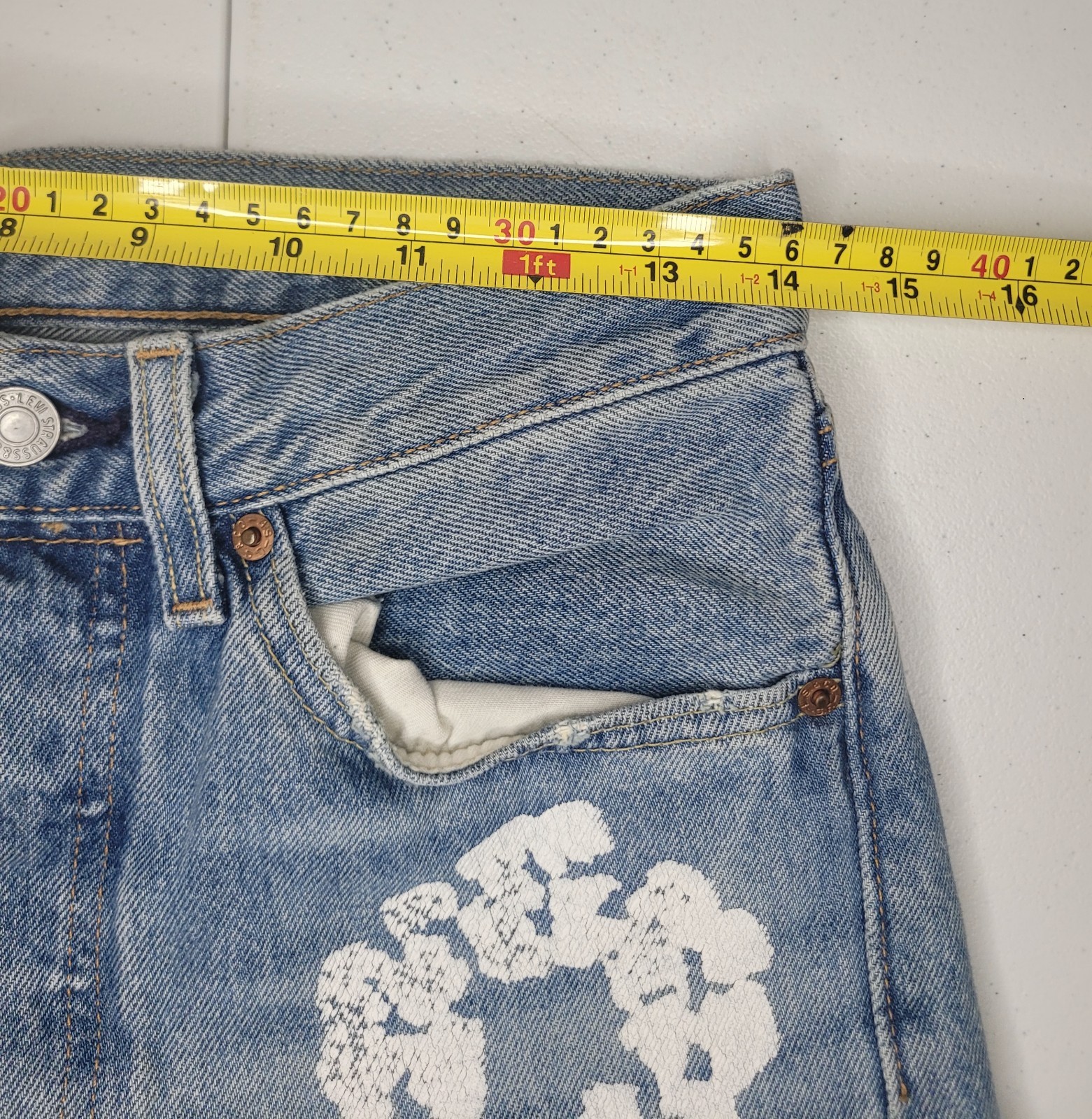 Levi’s 501 DT Denim Tears Cotton Wreath Jeans Levi’s Big E |28×30| Button Fly