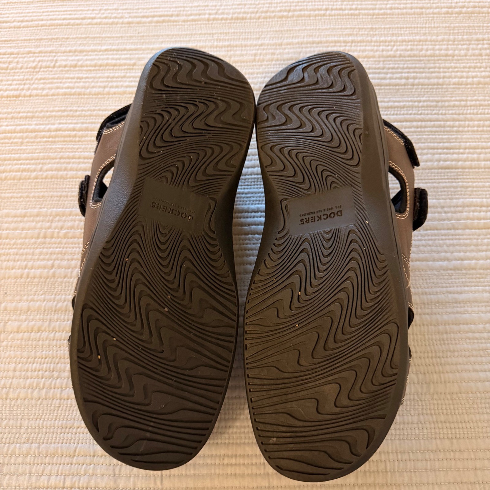 NEW Dockers Mens Dark Brown Memory Foam Fusion Footbed Sandals 90-21389 Size 12M