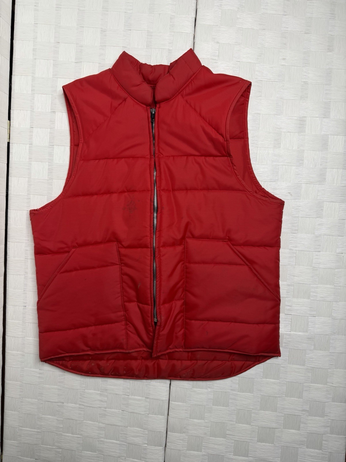 Vintage Sports Master Red Zipper Vest (sz LARGE) Made In USA