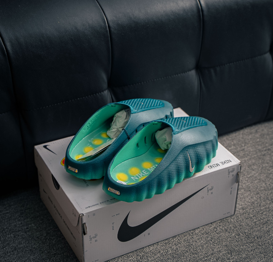 Nike Mind 001 Men’s Pregame Mules “Geode Teal” – New With Box
