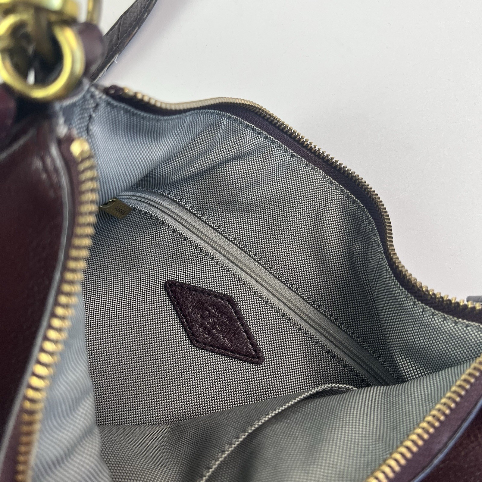 Fossil Jolie Leather Hobo Bag Burgundy Oxblood Crossbody Classic Preppy Purse