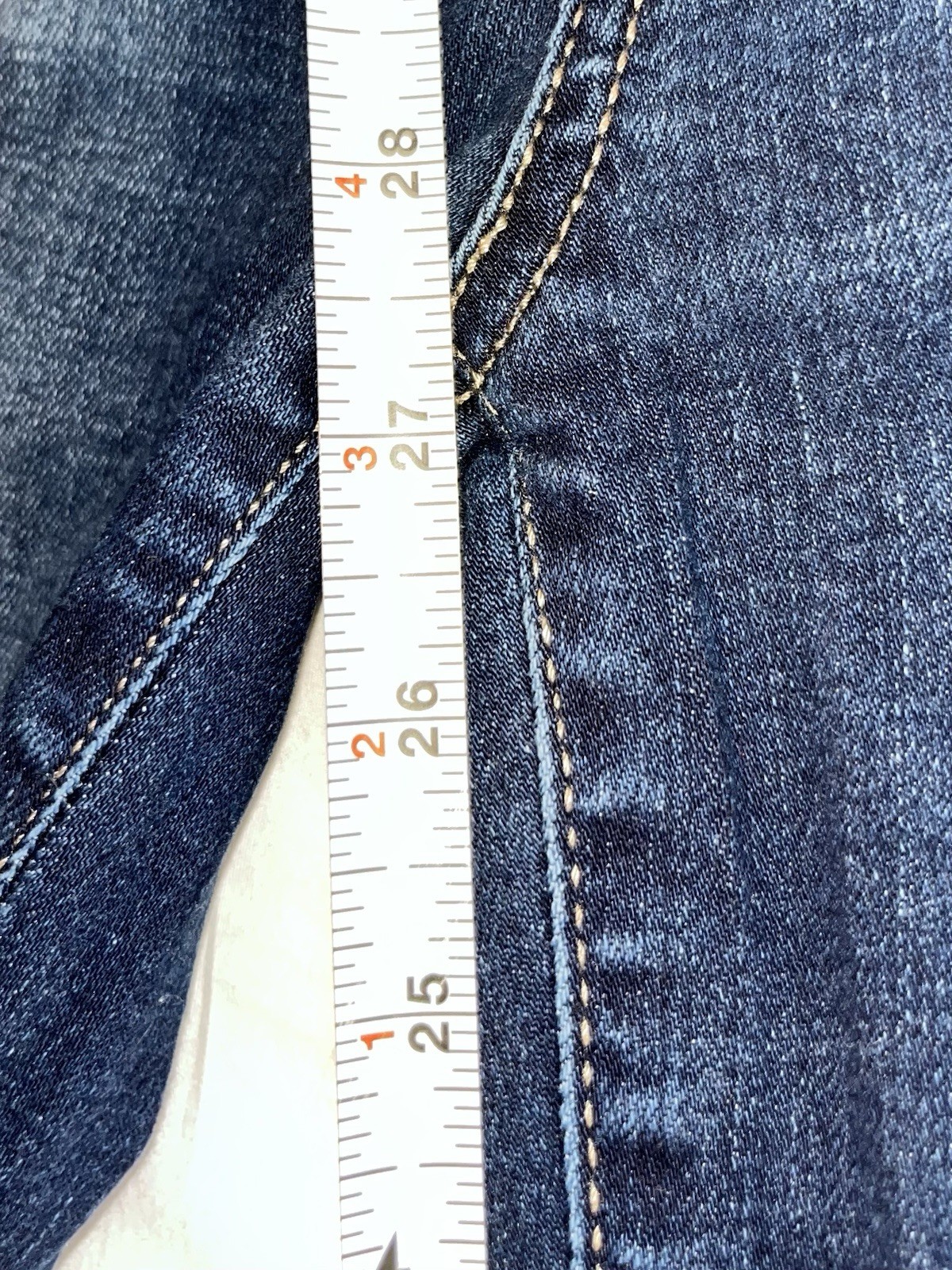 American Eagle RN 54485 CA 03873 Womens Jeans – Size 4 – Preowned – Women’s