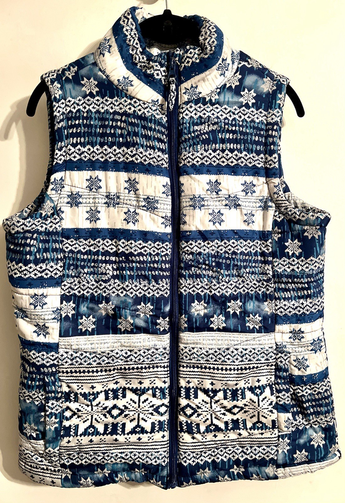 fresh NEW YORK Blue White Snowflake Pattern Quilted Vest Full Zip Women’s M