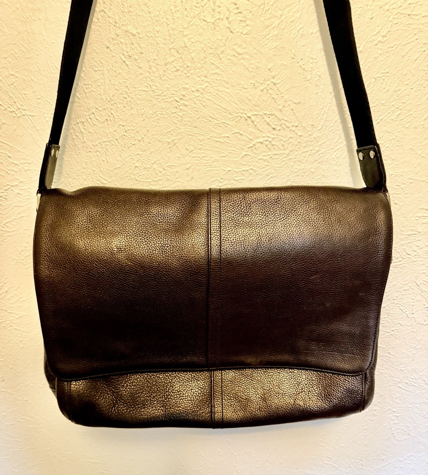 Coach Pebbled Leather Messenger Bag Style F70423 Long Adjustable Strap Black