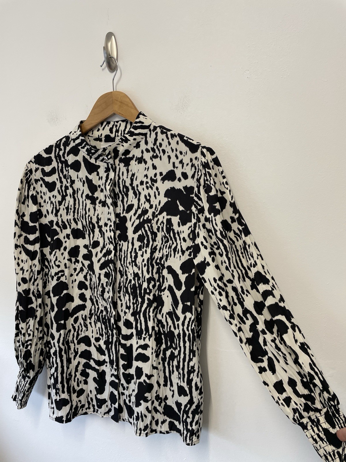 Ba&sh Opus Blouse Size 1 UK 8 Blk Off White Leopard Print Puff Sleeves Chiffon