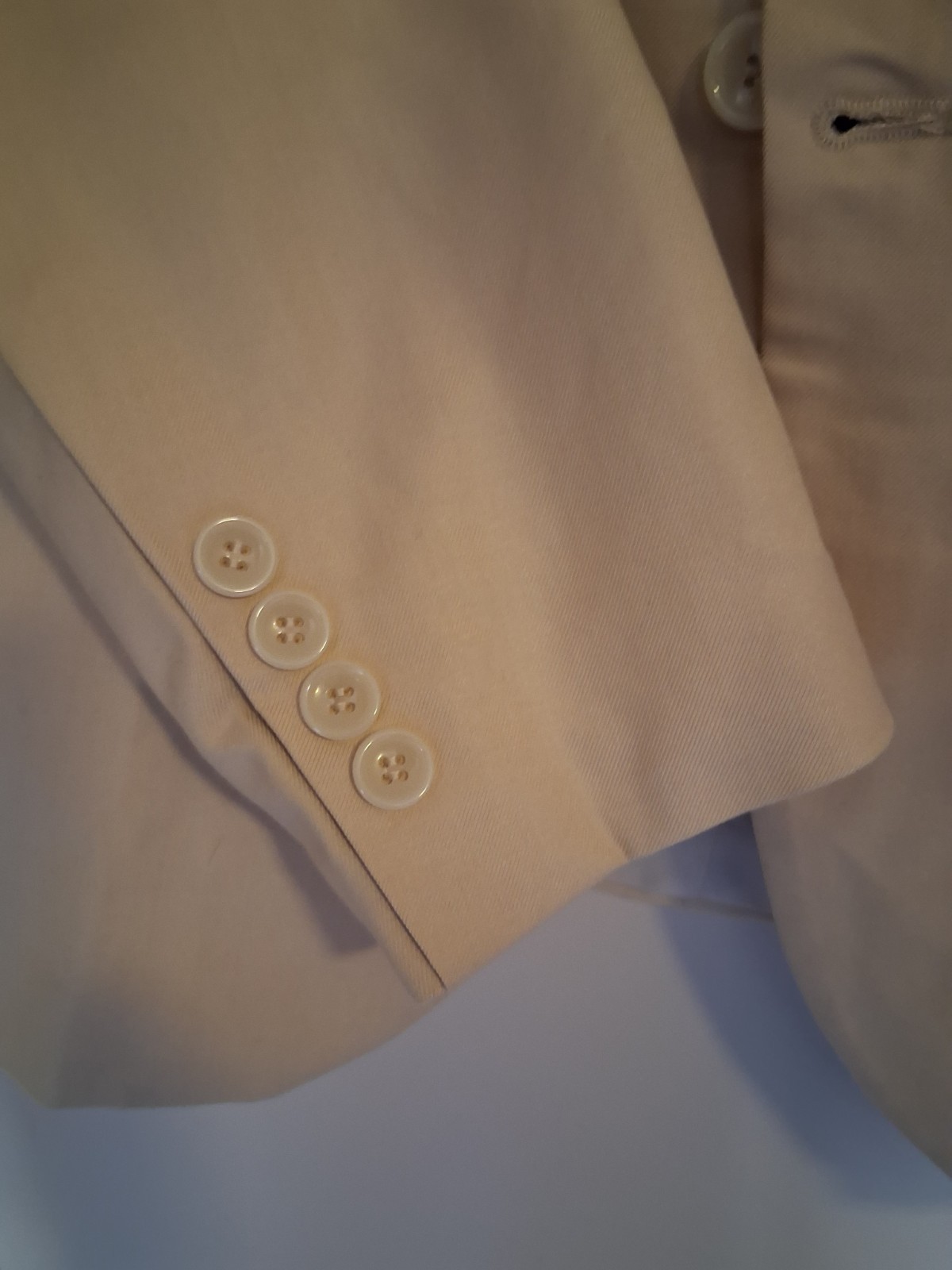 WANGYUE Men’s Beige Solid Twill Polyester 2-Piece Notch Suit, M Regular