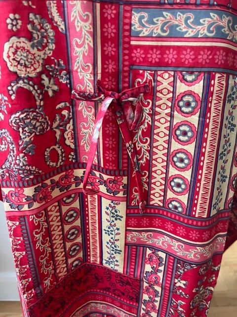 lovely HASLEMERE COLLECTIONS ladies long cotton cherry red print kaftan one size