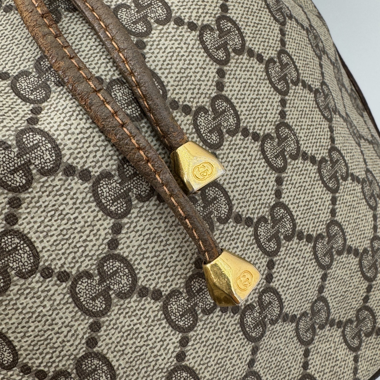 Vintage GUCCI Sherry Shoulder Bag Drawstring GG