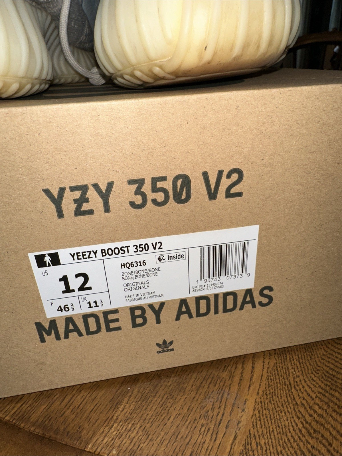 adidas Yeezy Boost 350 V2 Men’s Size 12 Bone HQ6316
