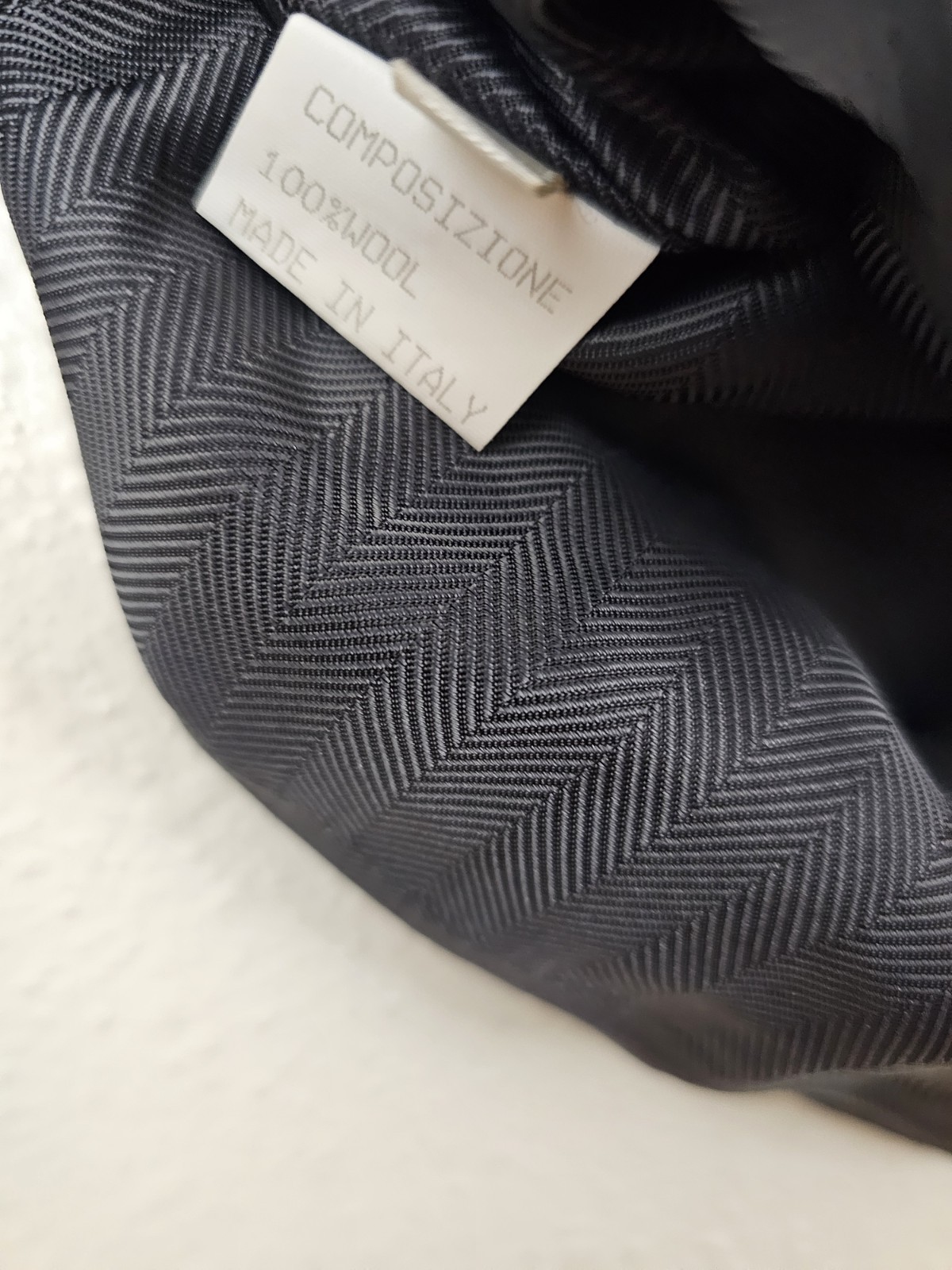 Kiton Pencil Skirt 100% Wool Size 44 (See Kiton Size Chart) Black Made In Italy.
