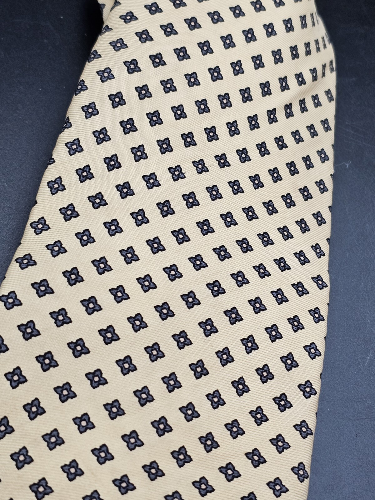 Ferrell Reed Men’s Tie For Club Shop Jack Henry 100% Silk Yellow With Floral…