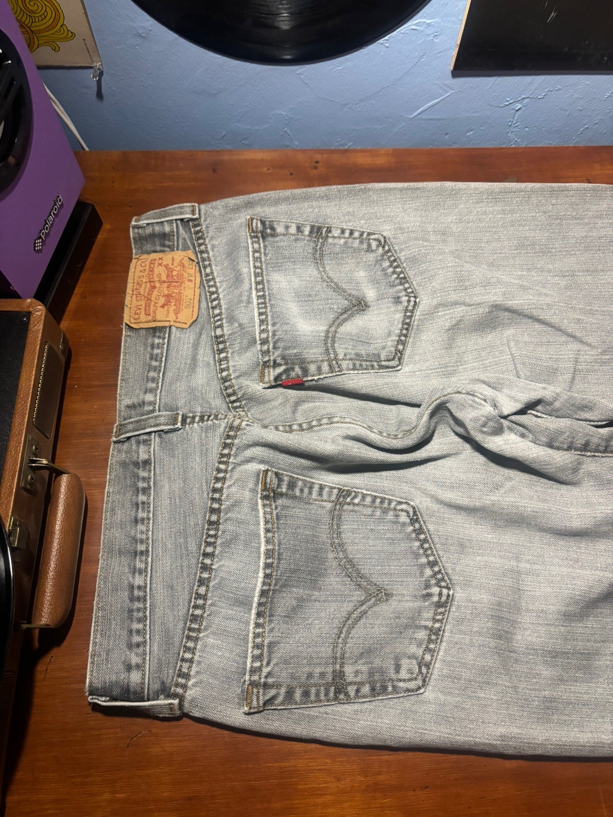 Levis 501 Jeans Mens 32×32 Gray Denim Button Fly Straight Leg Distressed Cowboy