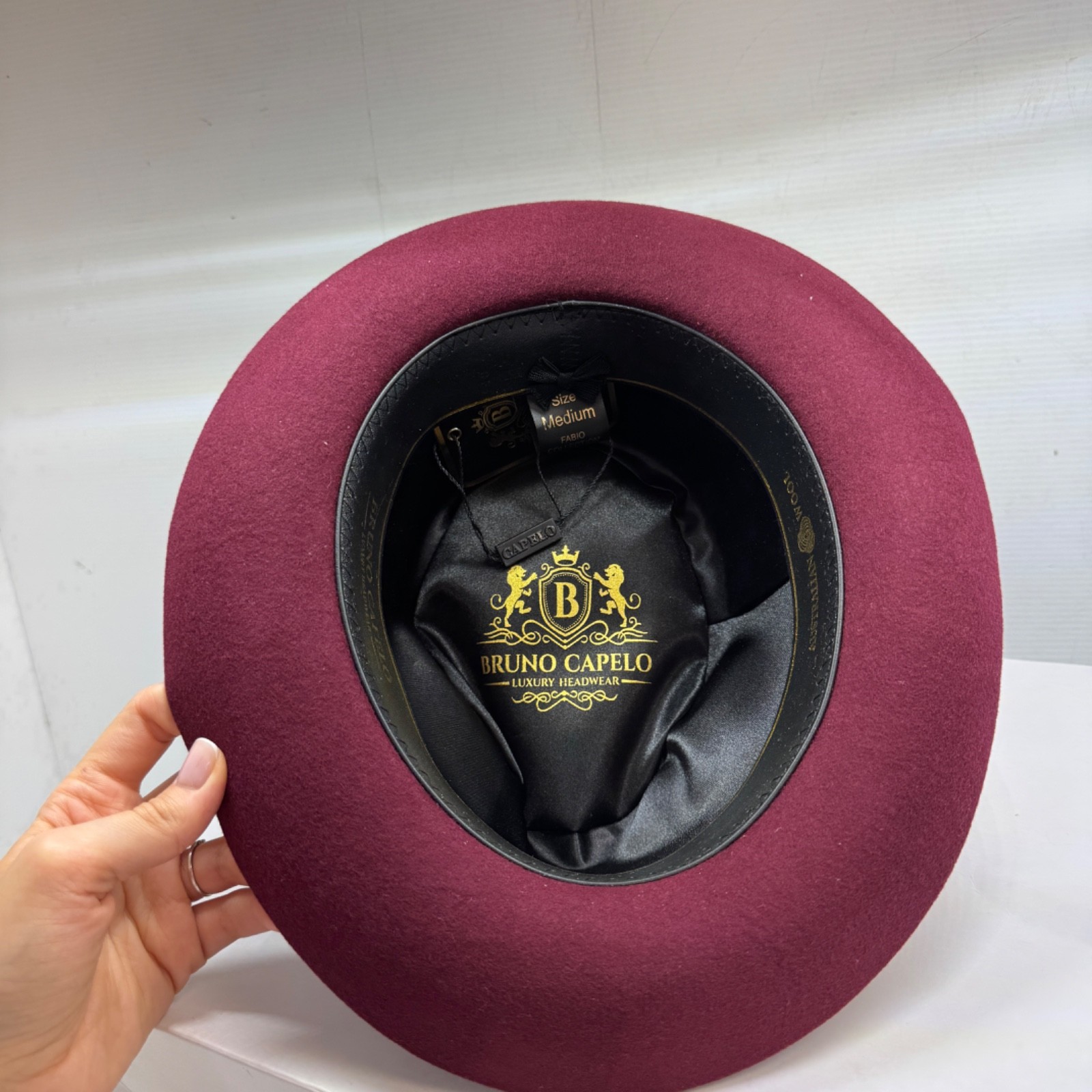 Bruno Capelo Giovani Fedora Burgundy medium size w/box