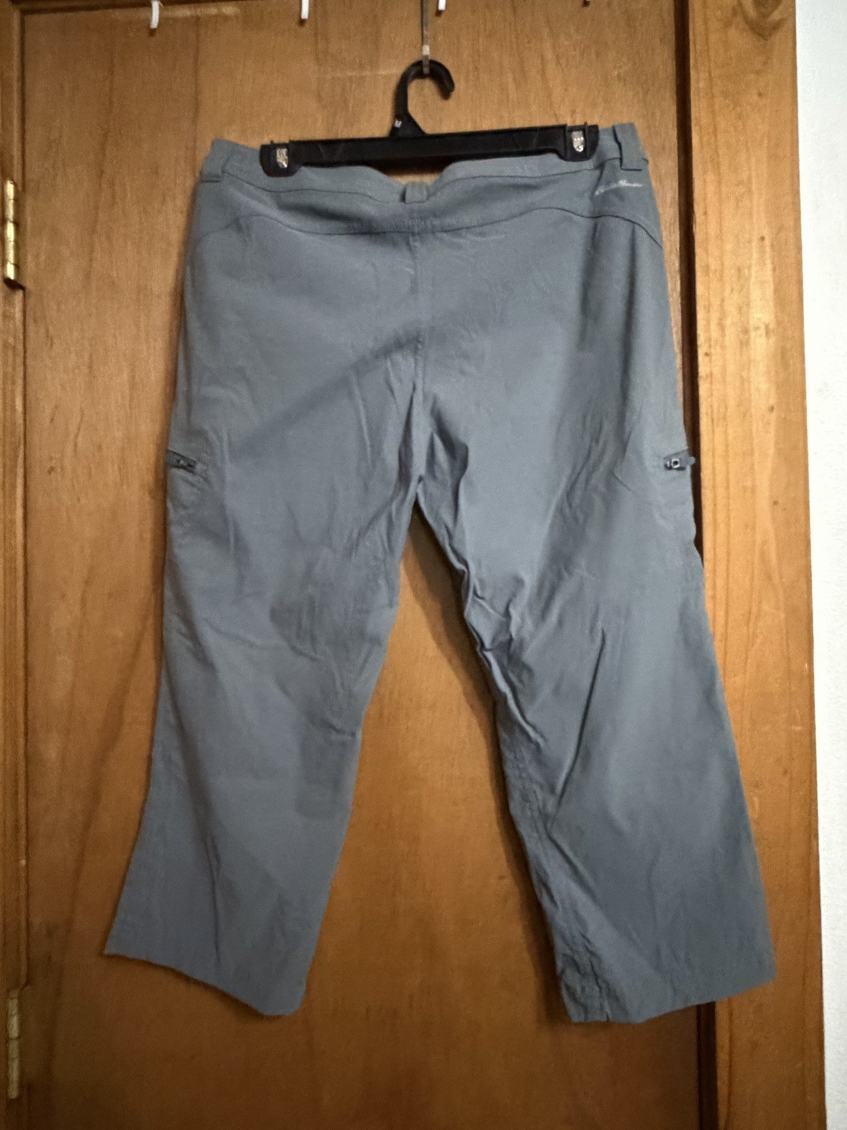 Eddie Bauer First Ascent Capri Pants Womens Size 4 Gray Nylon Stretch Quick Dry