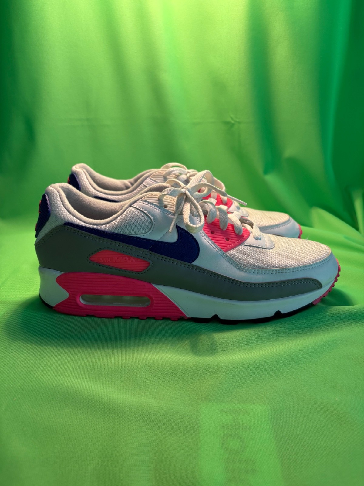 Nike Air Max 90 Women’s Size 12 White Gray Pink Blue Running Sneakers